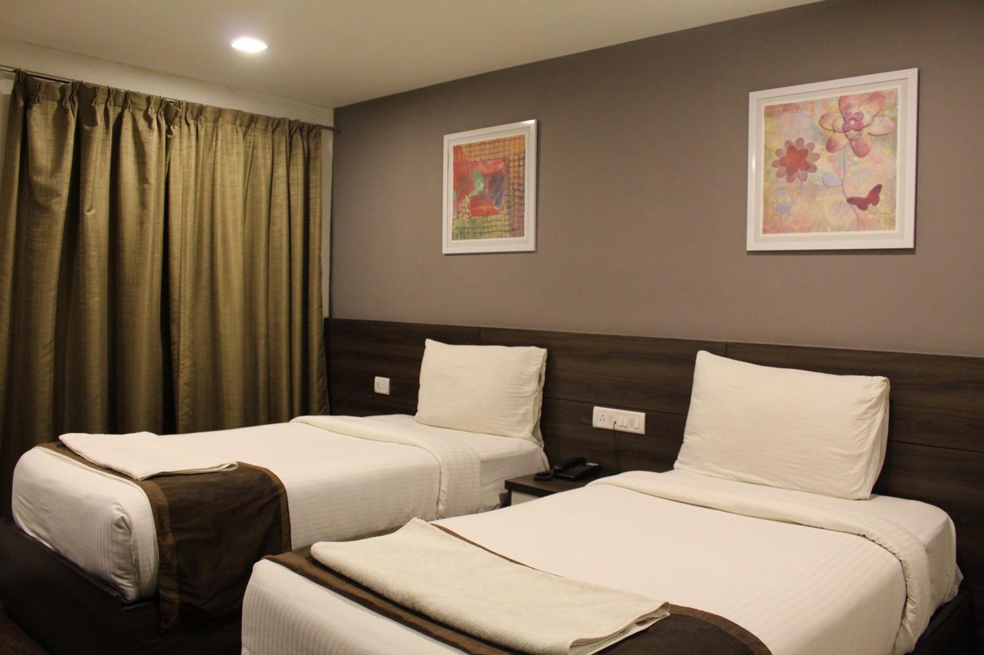 Hotel Royal Inn - Electronic City Bangalore Dış mekan fotoğraf